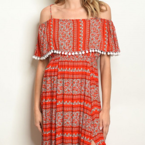 RED FLORAL MAXI DRESS - Picture 2 of 8